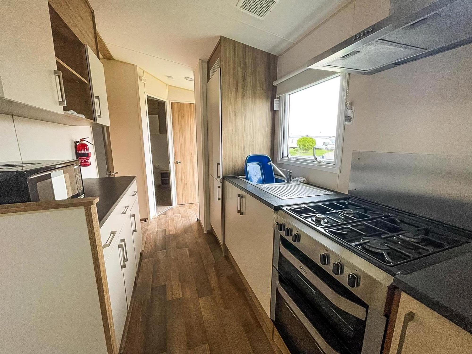 Superb 6 Berth Caravan At St Osyth Beach, Near Clacton-On-Sea Ref 28008Mc Extérieur photo