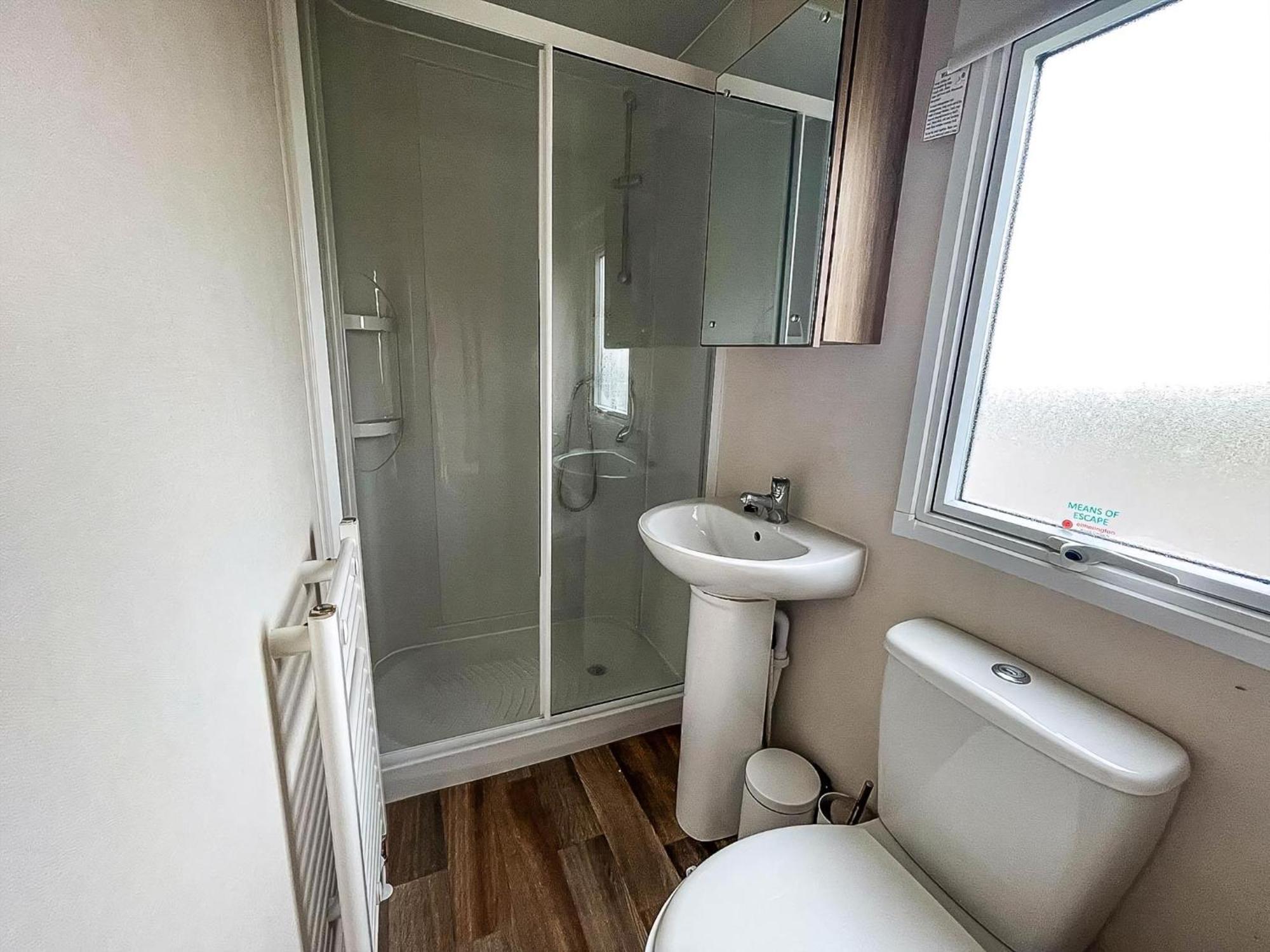 Superb 6 Berth Caravan At St Osyth Beach, Near Clacton-On-Sea Ref 28008Mc Extérieur photo